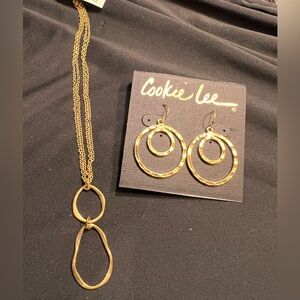 Cookie Lee gold hammered necklace and earrings